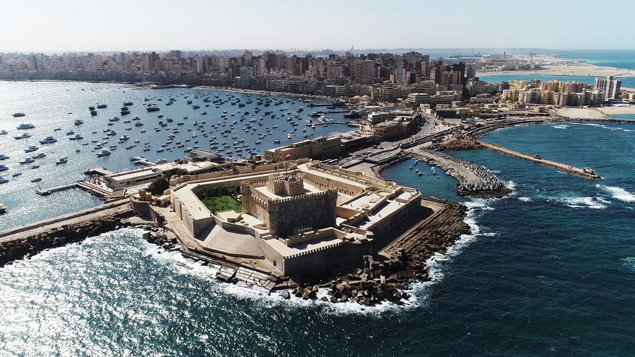 حجز طيران من الرياض إلى برج العرب