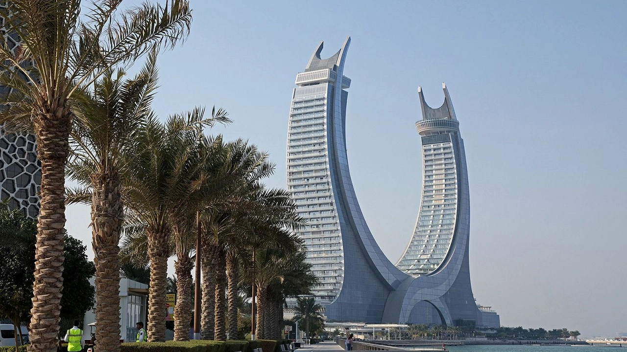 حجز طيران من مسقط إلى الدوحة