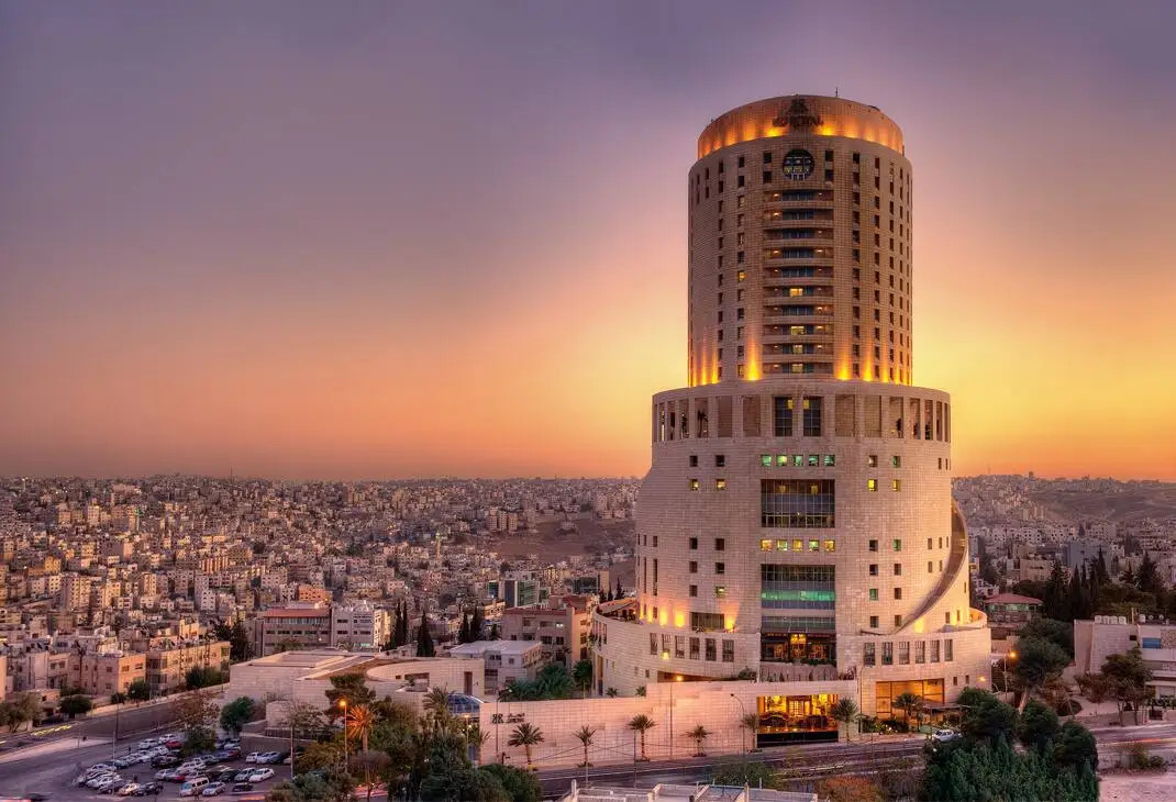 حجز طيران من طرابزون إلى عمان