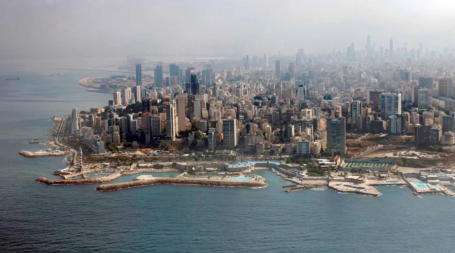 حجز طيران من باريس إلى بيروت