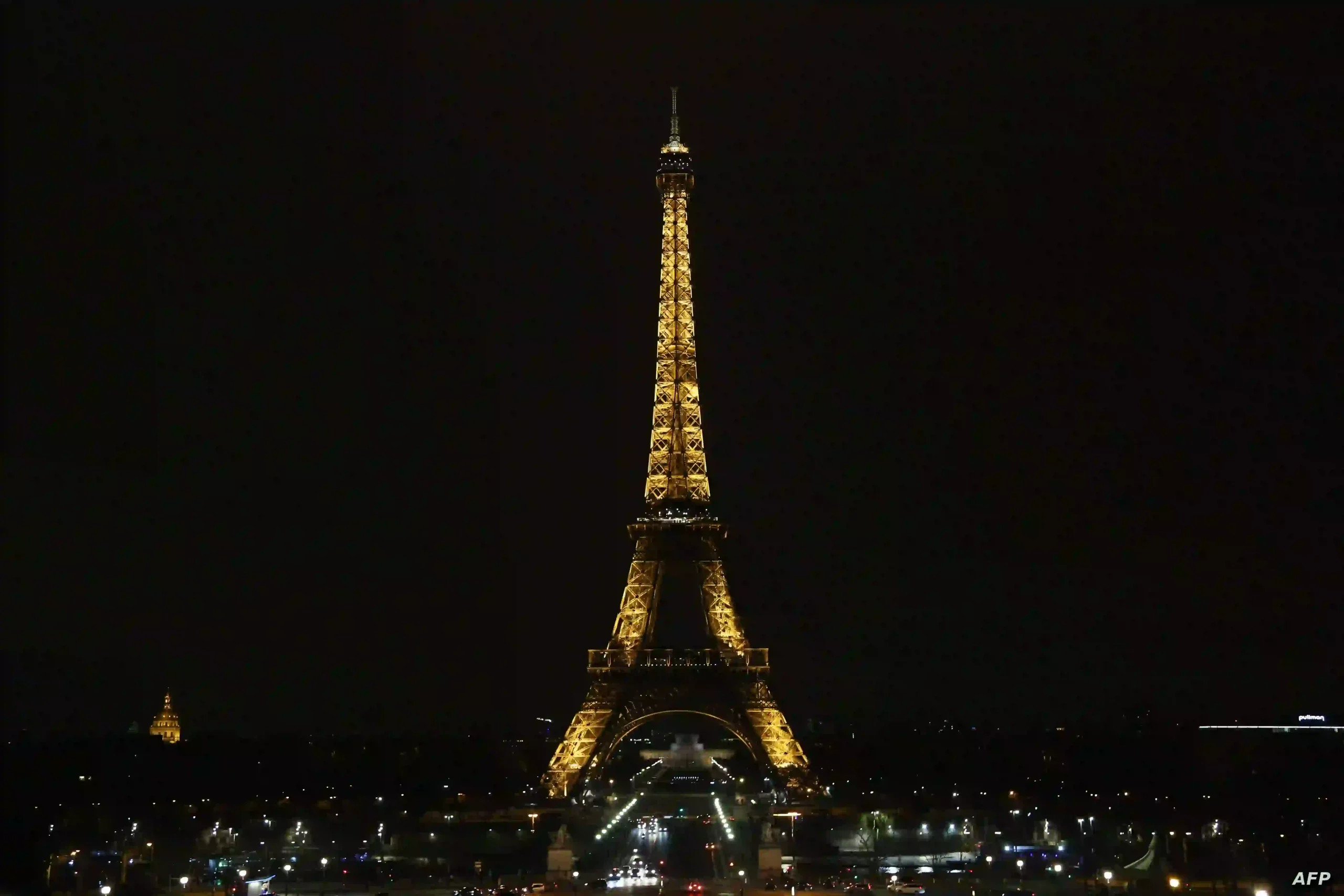 حجز طيران من ميلان إلى باريس