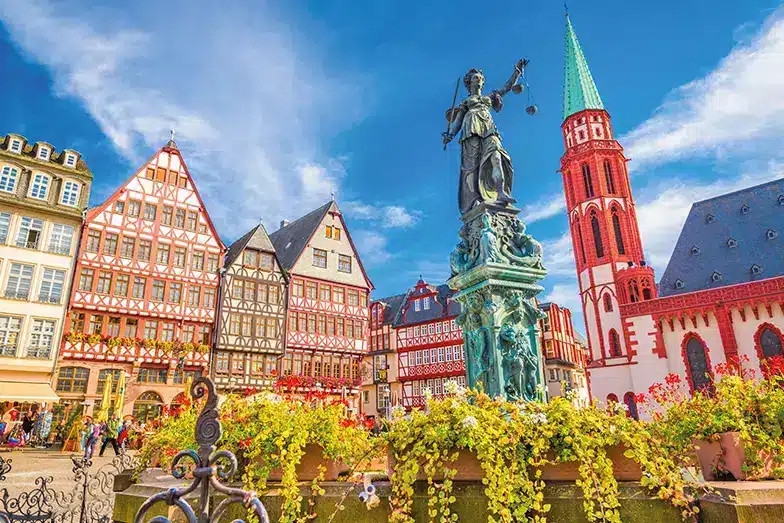 حجز طيران من الرياض إلى فرانكفورت