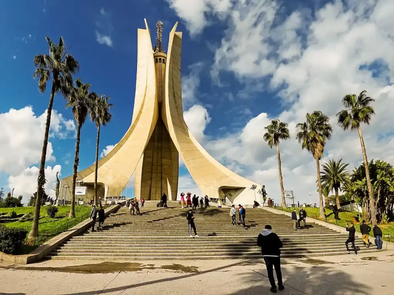 حجز طيران من الرياض إلى الجزائر