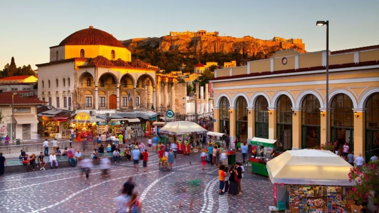 حجز طيران من الرياض إلى أثينا