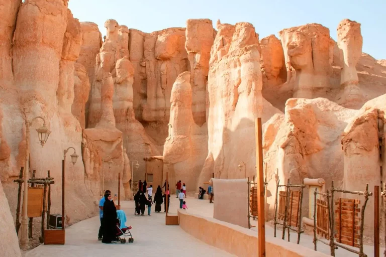 حجز طيران من دبي إلى الأحساء