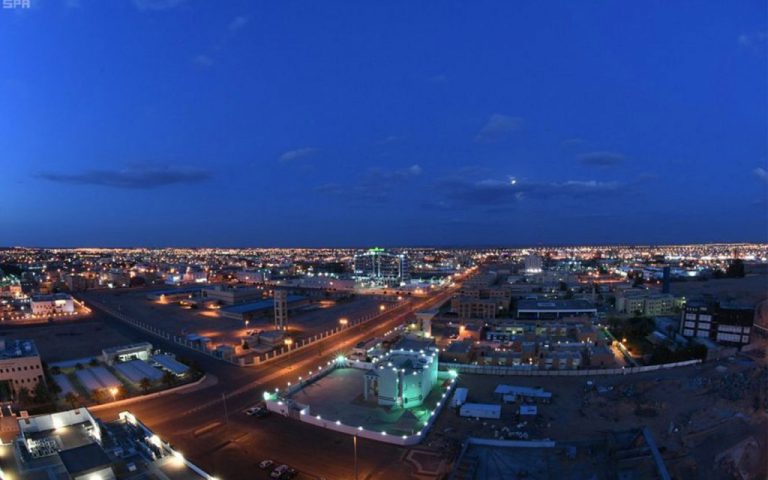 حجز طيران من الدمام إلى الجوف