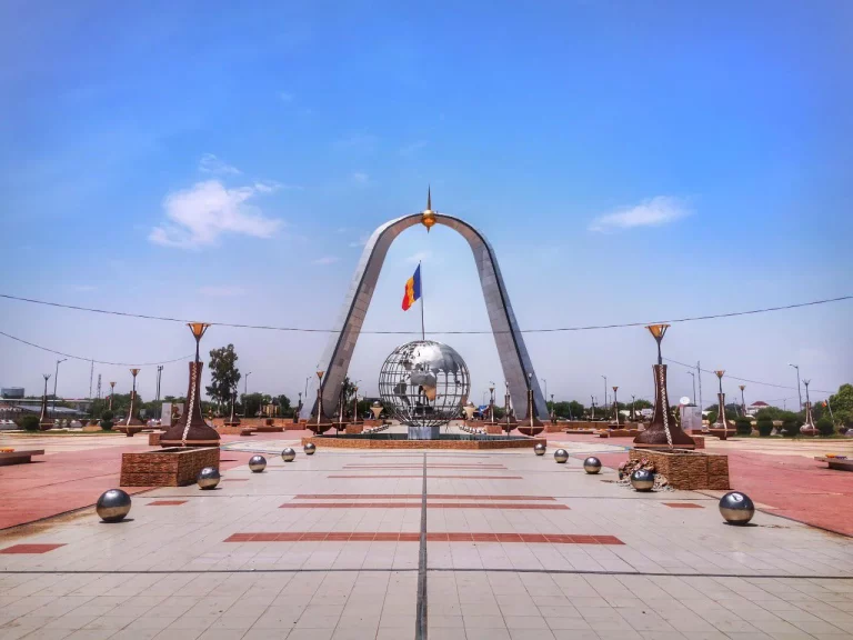 حجز طيران من الرياض إلى انجمينا