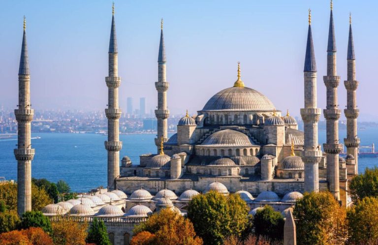 حجز طيران من حائل إلى إسطنبول
